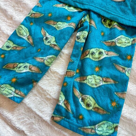 Boys Star Wars Pajamas Set Size 2 - Picture 3 of 9